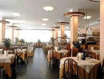 Gallia Club 3*